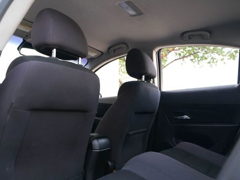 Used 2015 Chevrolet Cruze LT w/ Enhanced Safety Package FWD image 24