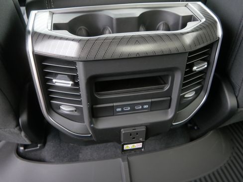 New 2026 RAM 1500 Big Horn AWD/4WD image 6