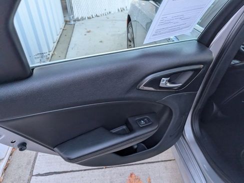 Used 2015 Chrysler 200 C w/ Navigation & Sound Group I image 19