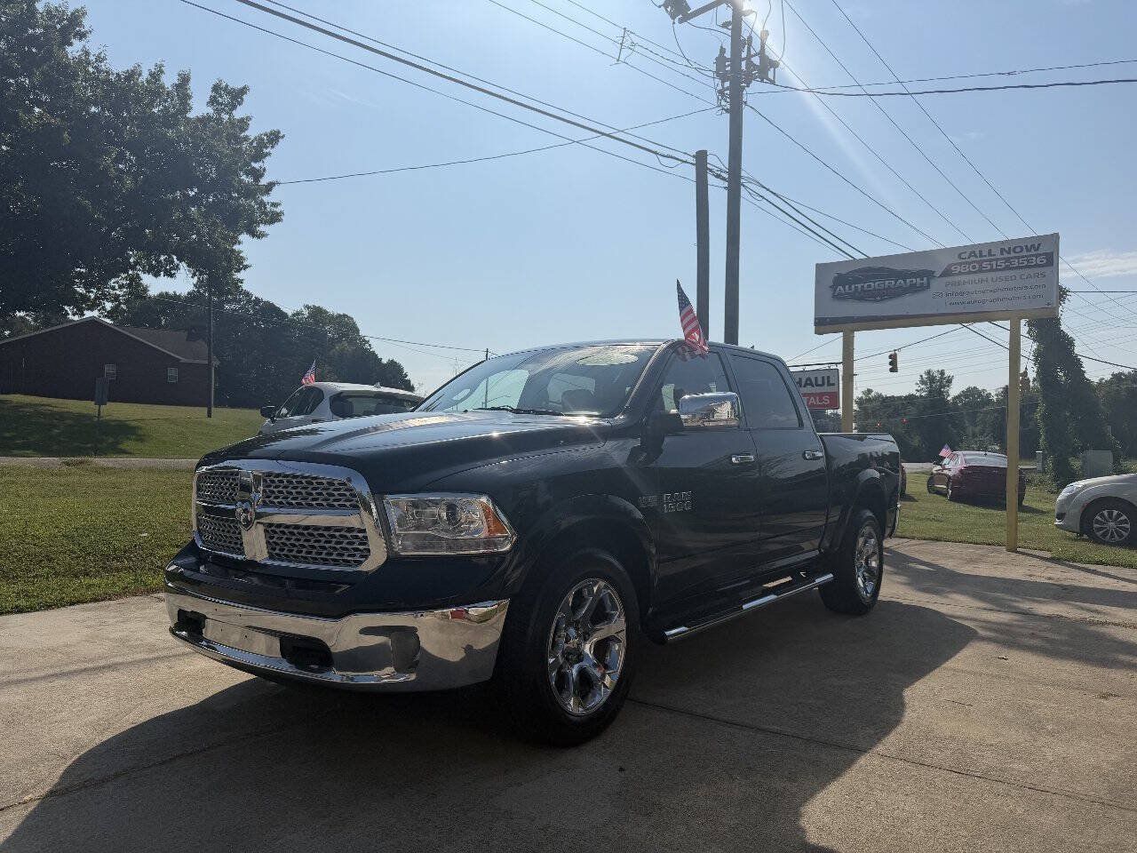 Used 2013 RAM 1500 Laramie w/ Convenience Group AWD/4WD image 3