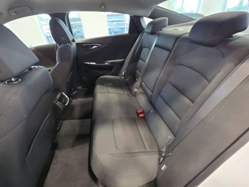 Used 2022 Chevrolet Malibu LT FWD image 28