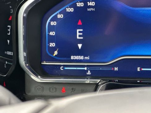 Used 2022 Chevrolet Silverado 1500 LT w/ Z71 Off-Road Package image 26