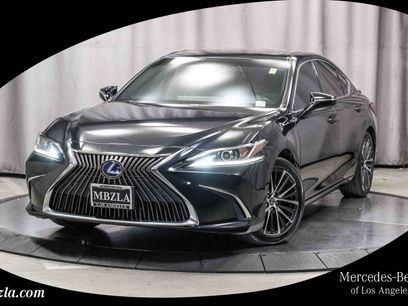 Used 2021 Lexus ES 300h w/ Premium Package