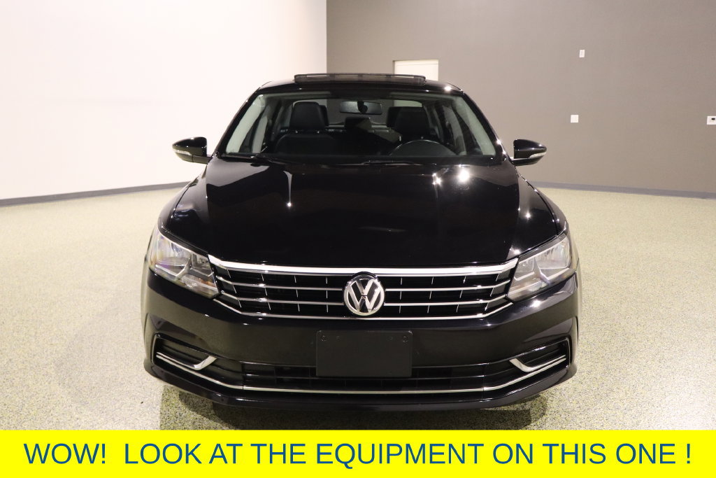 Used 2018 Volkswagen Passat 2.0T SE FWD image 2