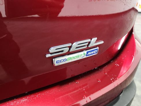 Used 2017 Ford Edge SEL w/ Equipment Group 201A image 23