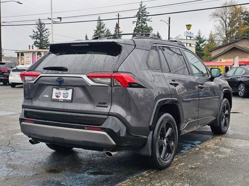 Used 2020 Toyota RAV4 XSE image 7