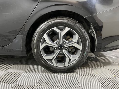 Used 2021 Kia Forte LXS image 18