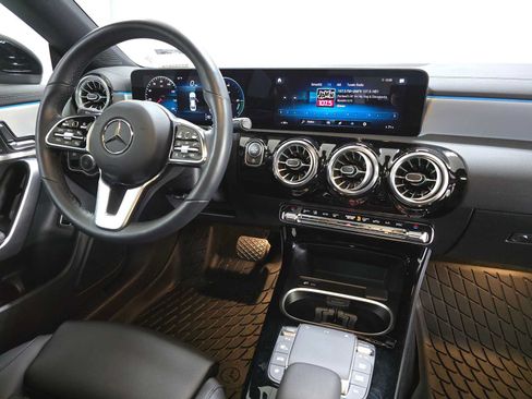 Certified 2023 Mercedes-Benz CLA 250 4MATIC image 11