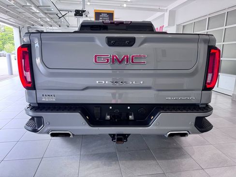Used 2025 GMC Sierra 1500 Denali w/ Denali Reserve Package AWD/4WD image 6