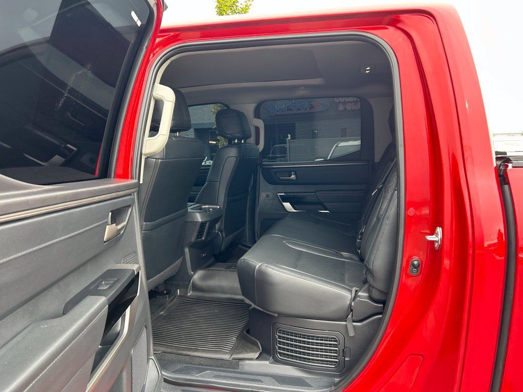Used 2024 Toyota Tundra Limited AWD/4WD image 21