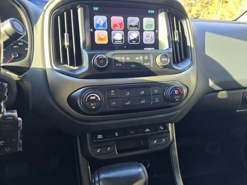 Used 2017 Chevrolet Colorado Z71 image 7