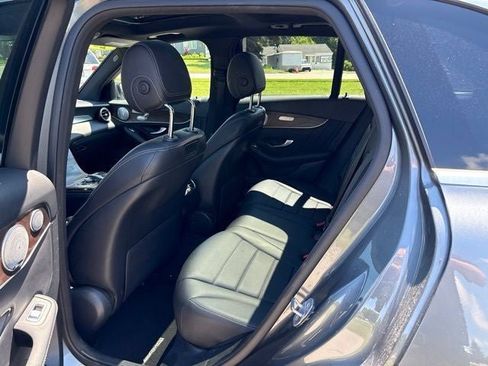 Used 2019 Mercedes-Benz GLC 300 4MATIC image 22