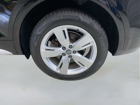 Used 2018 Audi Q5 2.0T Premium Plus w/ Premium Plus Package image 18