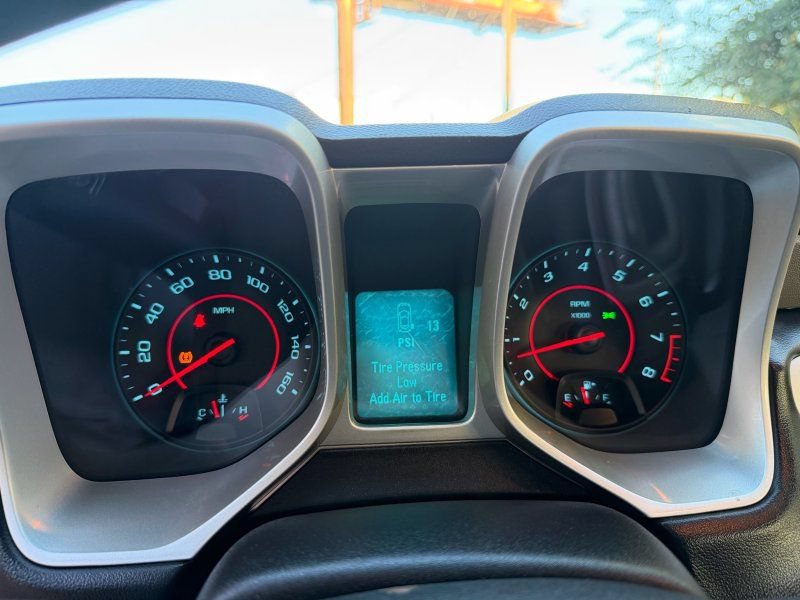 Used 2013 Chevrolet Camaro LS RWD image 14