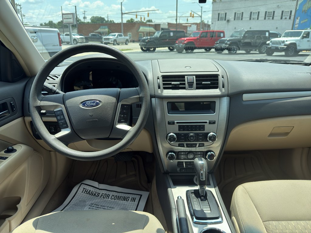 Used 2010 Ford Fusion SE FWD image 9
