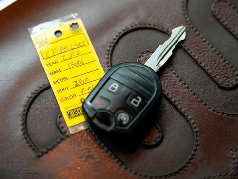 Used 2012 Ford F350 King Ranch w/ King Ranch w/Chrome Pkg image 34