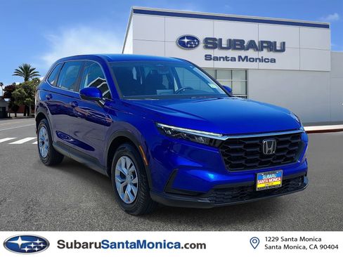 Used 2023 Honda CR-V LX image 1