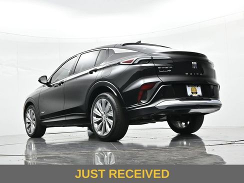 Used 2025 Buick Envista Avenir FWD image 18