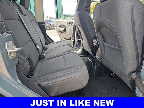 Used 2025 Jeep Wrangler Sport image 11