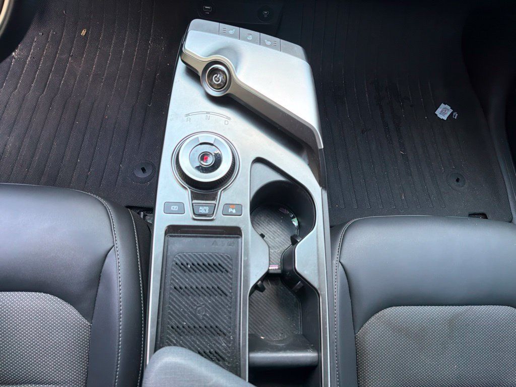 Used 2024 Kia EV6 Light AWD/4WD image 15