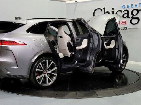 Used 2020 Jaguar F-PACE SVR image 12