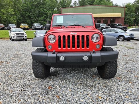 Used 2016 Jeep Wrangler Sport w/ Quick Order Package 24S AWD/4WD image 3