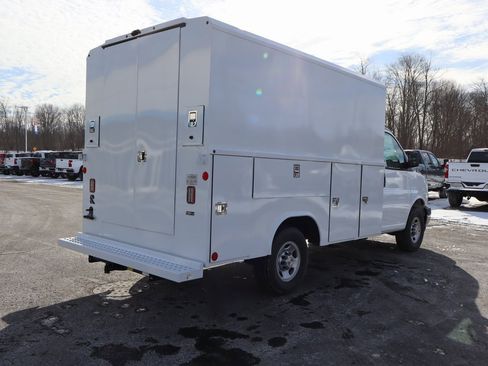 New 2026 Chevrolet Express 3500 w/ Power Convenience Package image 30