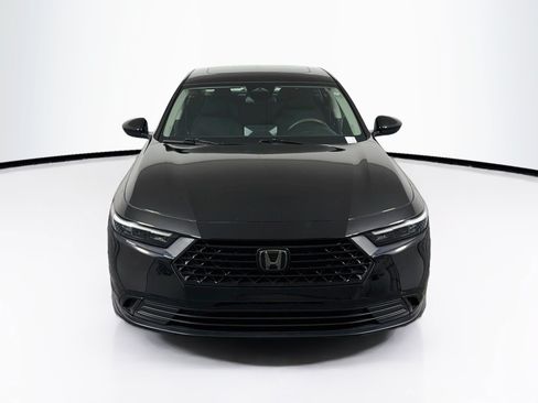 Used 2023 Honda Accord EX image 2