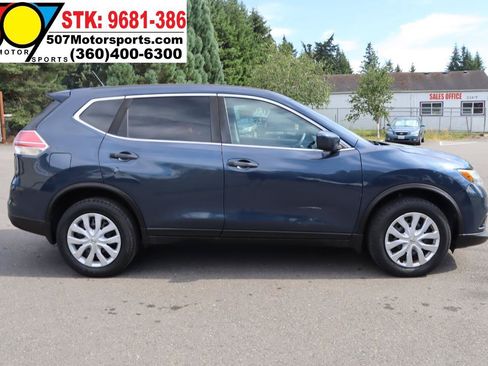 Used 2016 Nissan Rogue S w/ S Family Package AWD/4WD image 3