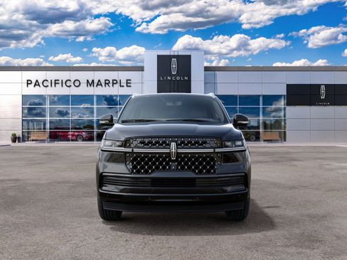 New 2027 Lincoln Navigator L Black Label AWD/4WD image 3