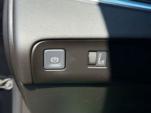 Used 2022 Buick Enclave Essence w/ Experience Buick Package AWD/4WD image 21