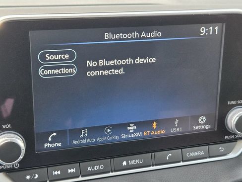 Used 2025 Nissan Sentra SV w/ All-Weather Package FWD image 17
