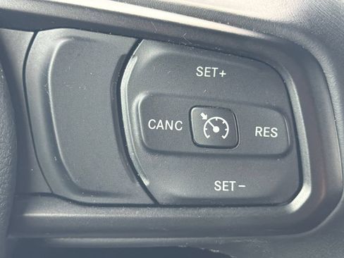 Used 2022 Jeep Wrangler Unlimited Sport AWD/4WD image 24