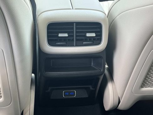 Certified 2025 Mercedes-Benz GLE 350 4MATIC image 18
