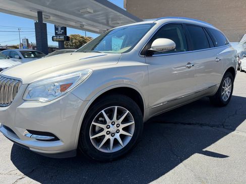 Used 2016 Buick Enclave Leather w/ Trailering Package FWD image 5