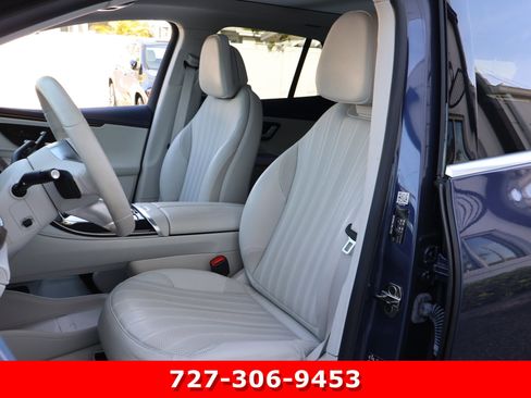 Used 2023 Mercedes-Benz EQE 500 4MATIC SUV image 2