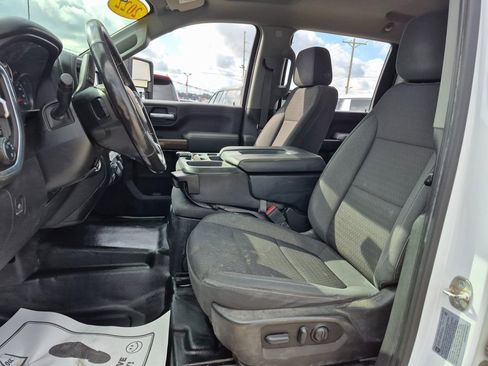 Used 2022 Chevrolet Silverado 3500 LT w/ Convenience Package image 17