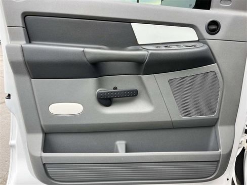 Used 2008 Dodge Ram 2500 Truck SXT image 26