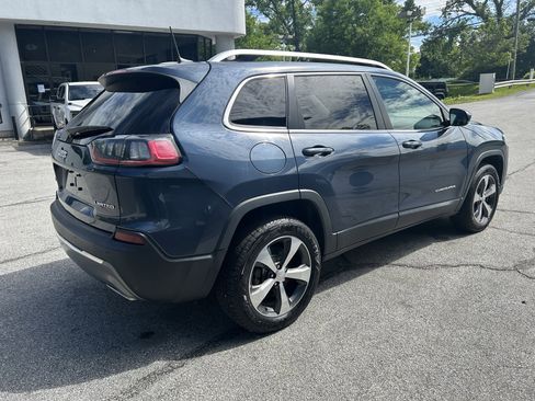 Used 2019 Jeep Cherokee Limited AWD/4WD image 5
