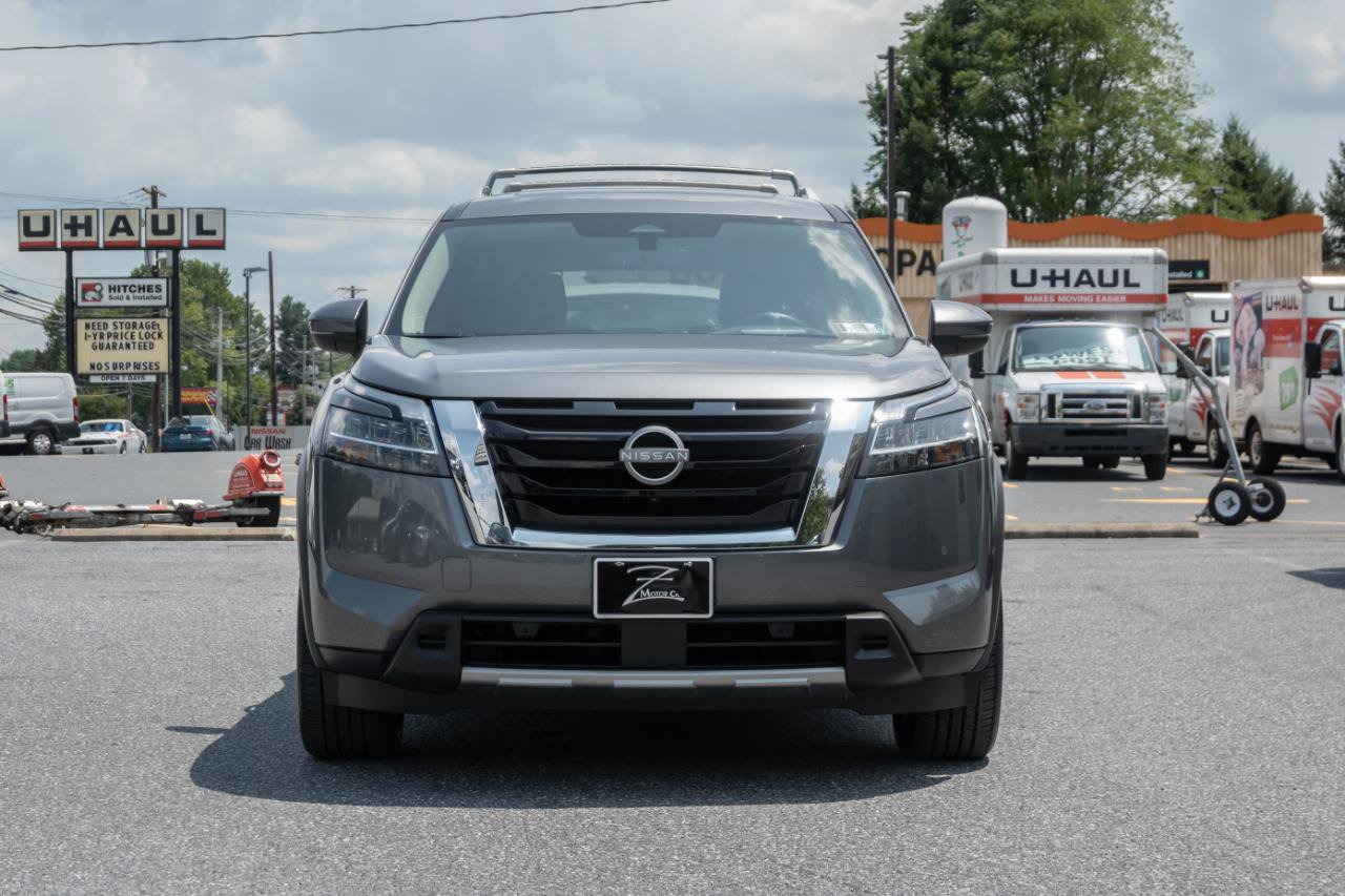 Used 2023 Nissan Pathfinder Platinum AWD/4WD image 5