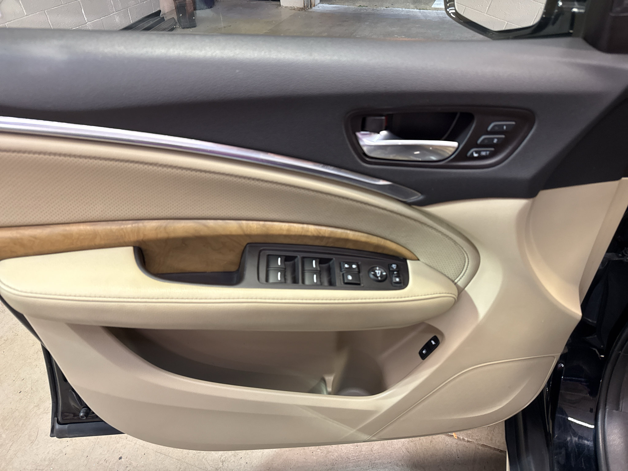 Used 2019 Acura MDX w/ Technology Package AWD/4WD image 15