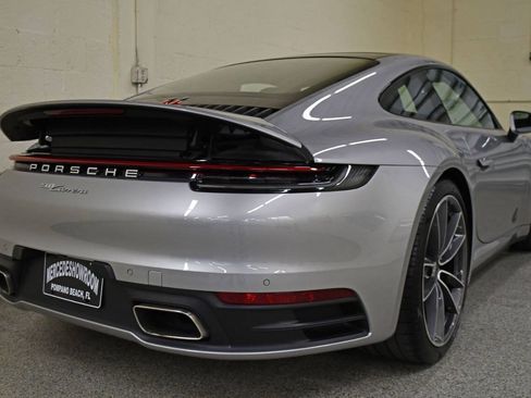 Used 2022 Porsche 911 Carrera w/ Premium Package RWD image 8
