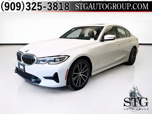 Used 2022 BMW 330i Sedan w/ Driving Assistance Package RWD image 1
