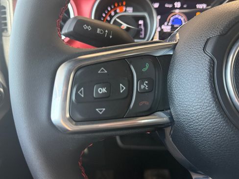 Used 2023 Jeep Wrangler Rubicon AWD/4WD image 17