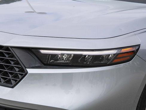 Used 2023 Honda Accord Sport image 5