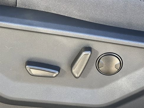 New 2025 Ford Expedition Max Active image 15