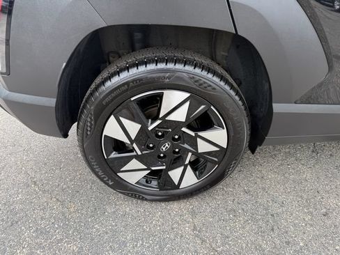 Used 2025 Hyundai Kona SEL AWD/4WD image 26
