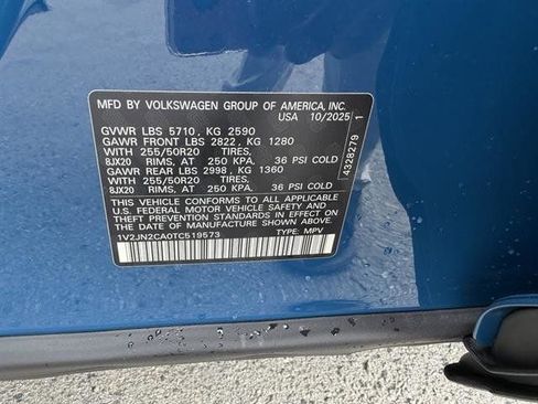 New 2026 Volkswagen Atlas SE image 32