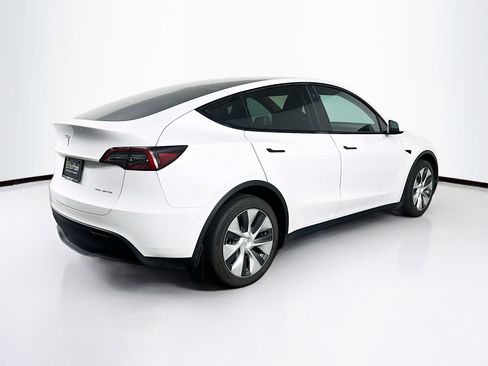 Used 2023 Tesla Model Y Long Range AWD/4WD image 9