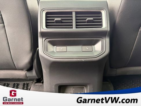 Used 2024 Volkswagen Atlas Cross Sport SEL R-Line image 45